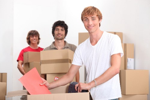 Professional packing support for homes and flats in Old Ford